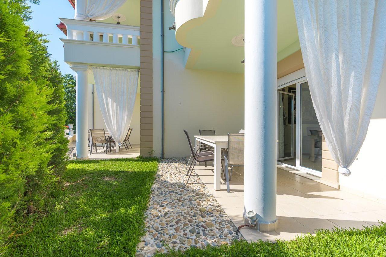 Apartments Alexandros Полихроно Екстериор снимка