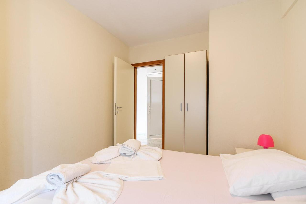 Apartments Alexandros Полихроно Екстериор снимка