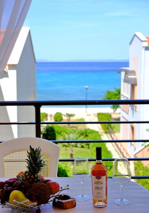 Apartments Alexandros Полихроно Екстериор снимка